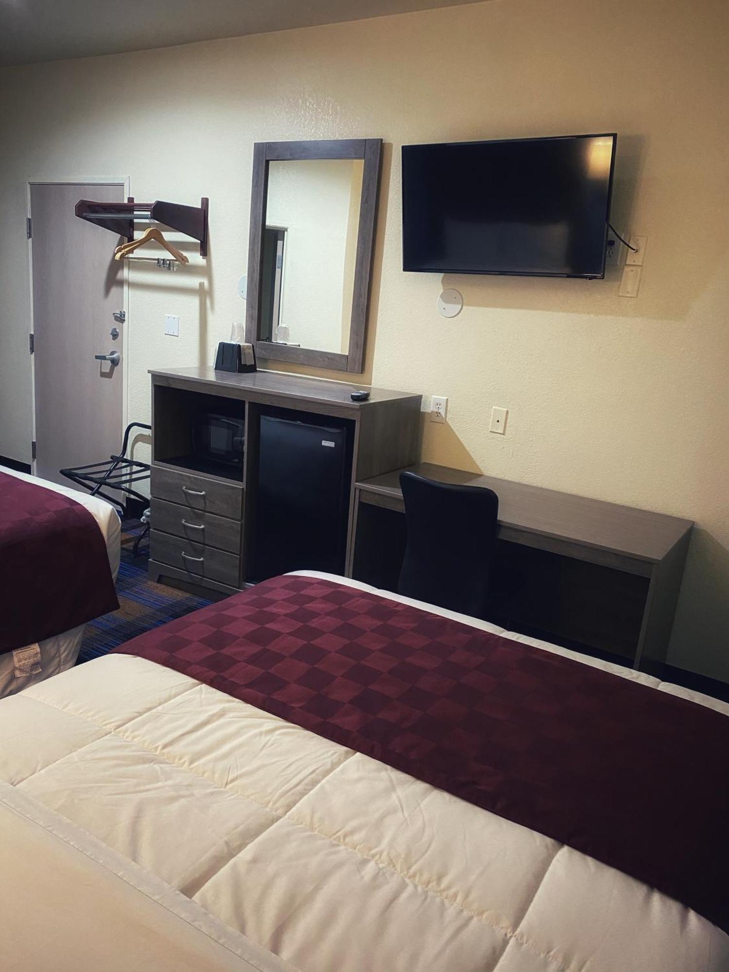 Lone Star Hotel 3*
