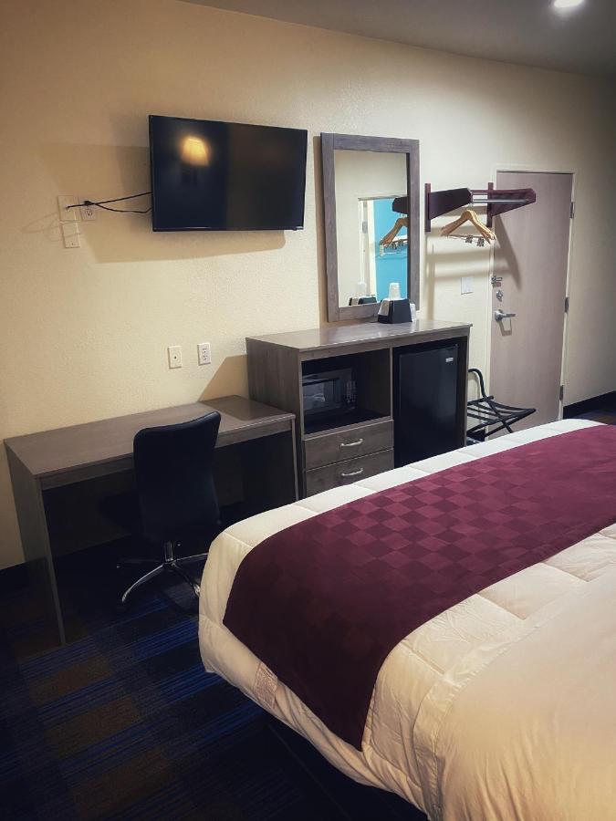 Lone Star Hotel